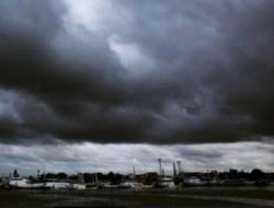 Prediksi Cuaca Ekstrem di Jateng 4-6 Prediksi Cuaca Ekstrem di Jateng 4-6 Januari 2025