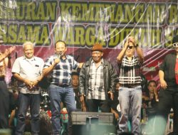 Giliran Relawan Jumantono Tanggap Lorenza Dalam acara Syukuran Pemenangan Rober – Adhe