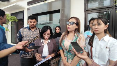 Pengacara Dan Korban Investasi Bodong Terdakwa PSA Geruduk Pengadilan Negeri Karanganyar