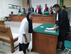 Dasar Dakwaan Dan Tuntutan Dinilai Cacat Hukum, Majelis Hakim Diminta Bebaskan Mbah Prenjak Demi Hukum