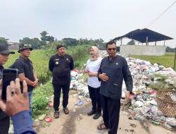 Kunjungi TPS Di Desa Jaten, Bupati Karanganyar Hardik Pengelola Yang Tak Selesaikan Kewajibanya