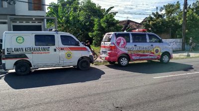 Kabar Viral : Supeltas Nglarangan Terhantam Truk Saat Sebrangkan Jalan