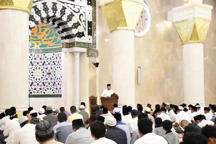 Masjid Madaniyah katanganyar tetap eksis walupun pembangunanya terindikasi korupsi