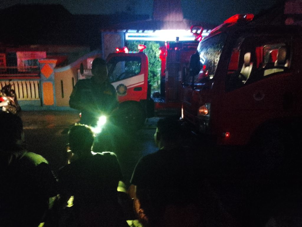 SDN 06 Ngringo terbakar