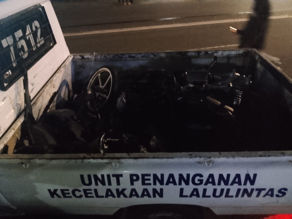 Balap liar akibatkan yamaha aerox remuk tak berbentuk
