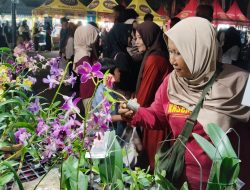 Tanpa Lepas QRIS, Karanganyar Go Market Raup Rp1,4 Miliar Lewat Transaksi Tunai di SGS 2025