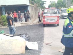 Pemuda Bermotor Beat dan Berbronjong Tutup Usia Setelah Tabrak Truk di Ngringo Jaten