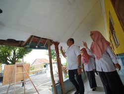 Kunjungi SDN 01 Banjarharjo, Bupati Rober Temukan Bangunan Nyaris Roboh