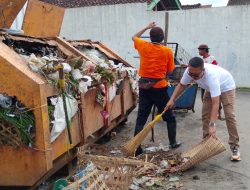 Peringati Hari Peduli Sampah Nasional Kabupaten Karanganyar Gelar Kerja bakti Bersih Lingkungan
