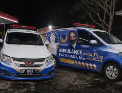 Mobil Ambulan Berlogo Partai 10 Hari Terparkir di Pom Bensin Papahan