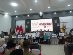 100 Anak Yatim Piatu Dapatkan Santunan dari HIPMI PT UMUKA Karanganyar