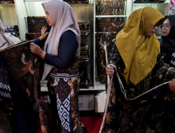 Didukung FH UNS, Batik Tulis Girilayu Resmi Bersertifikat Indikasi Geografis (IG) 