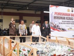 Tekan Angka Kriminalitas Jelang Nataru, Polres Karanganyar Musnahkan 3.326 Liter Miras